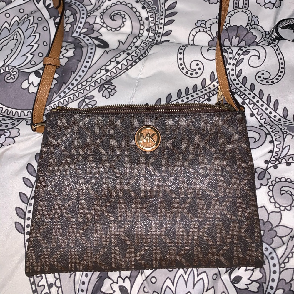 Michael kors purse